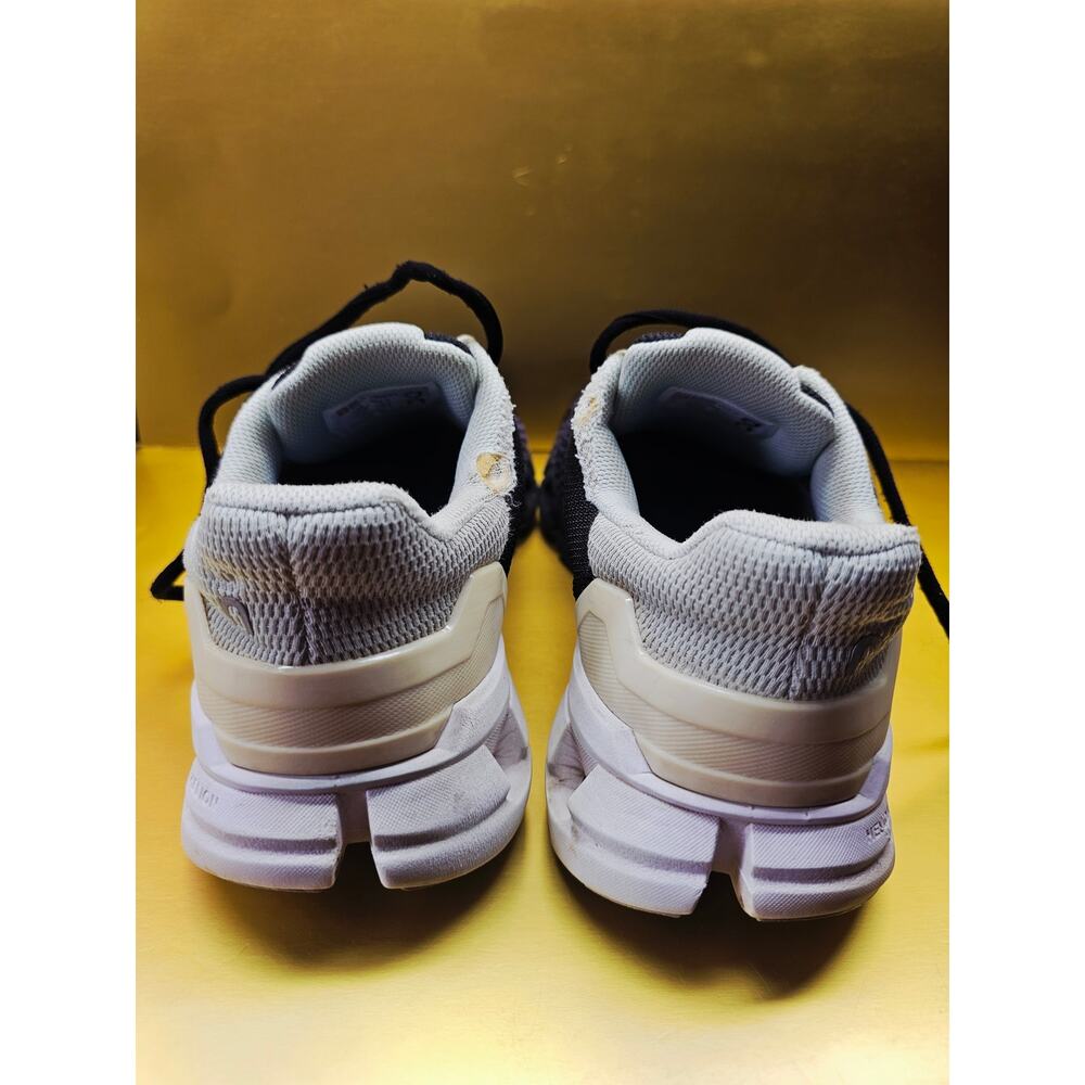 Oncloud Women 9.5 Comfy footwear - Picture 5 of 11